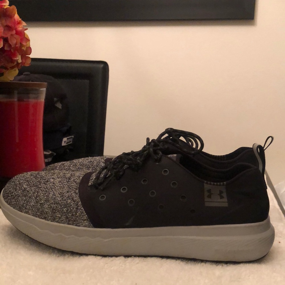 UNDER ARMOUR CHARGED 24/7 GRAY BLACK RUNNING SNEAKERS MENS SIZE 11